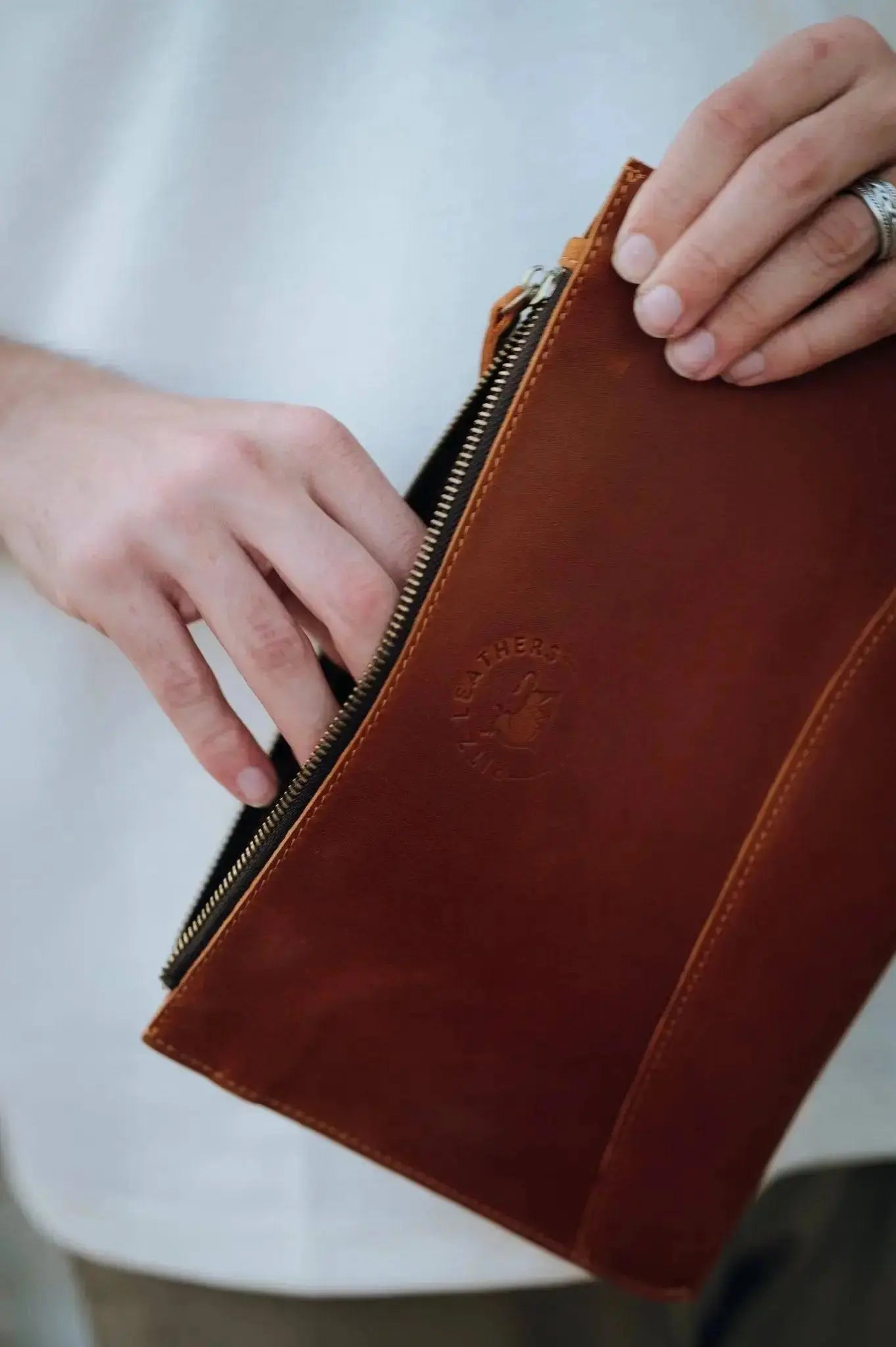 The Clutch bag - Ritz Leathers